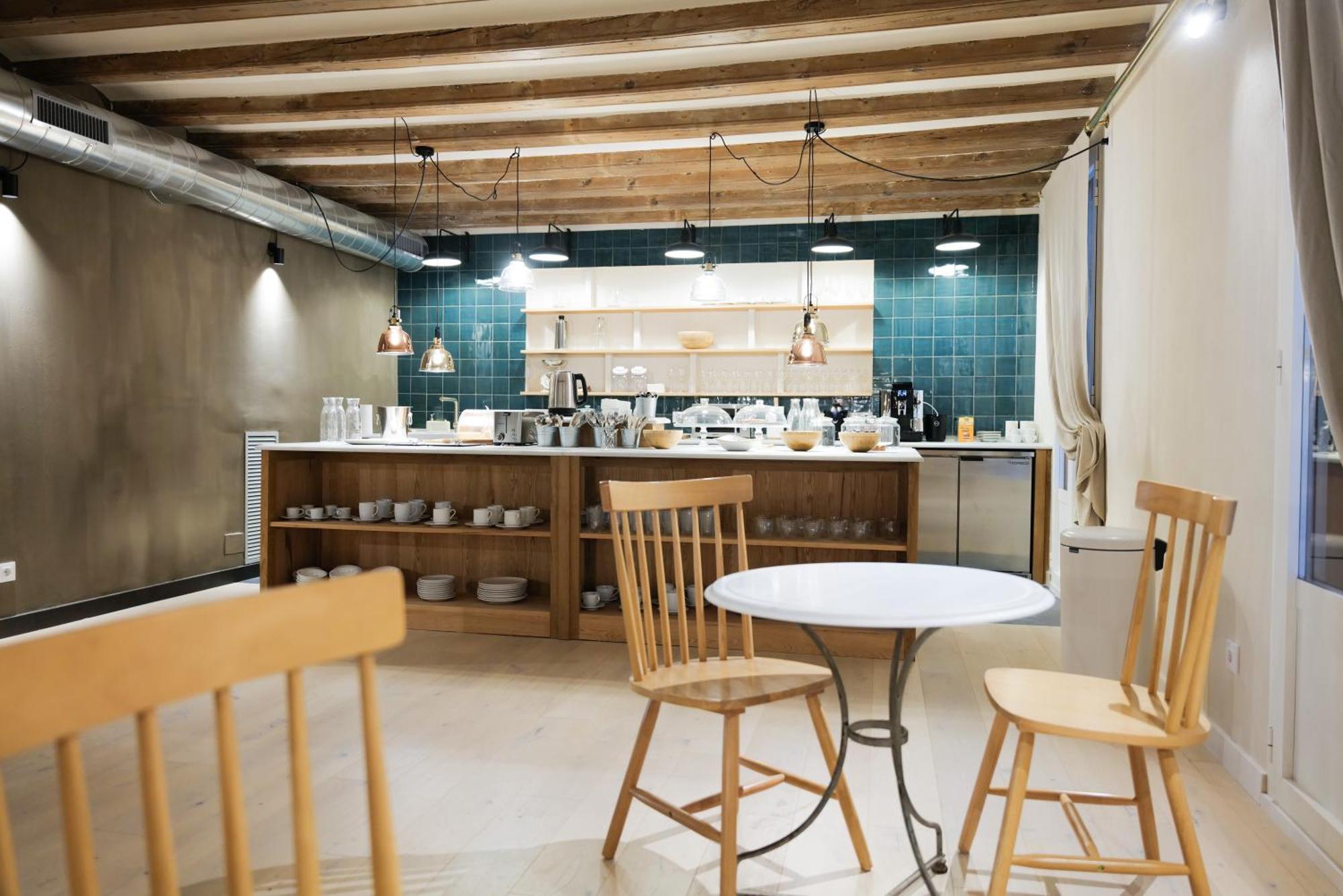 Hostal Porxos Garden バルセロナ エクステリア 写真