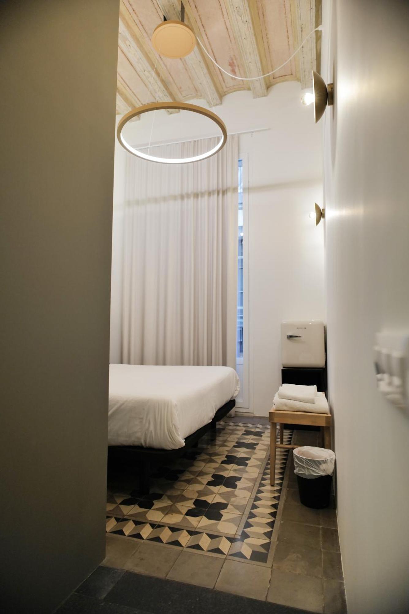 Hostal Porxos Garden バルセロナ エクステリア 写真